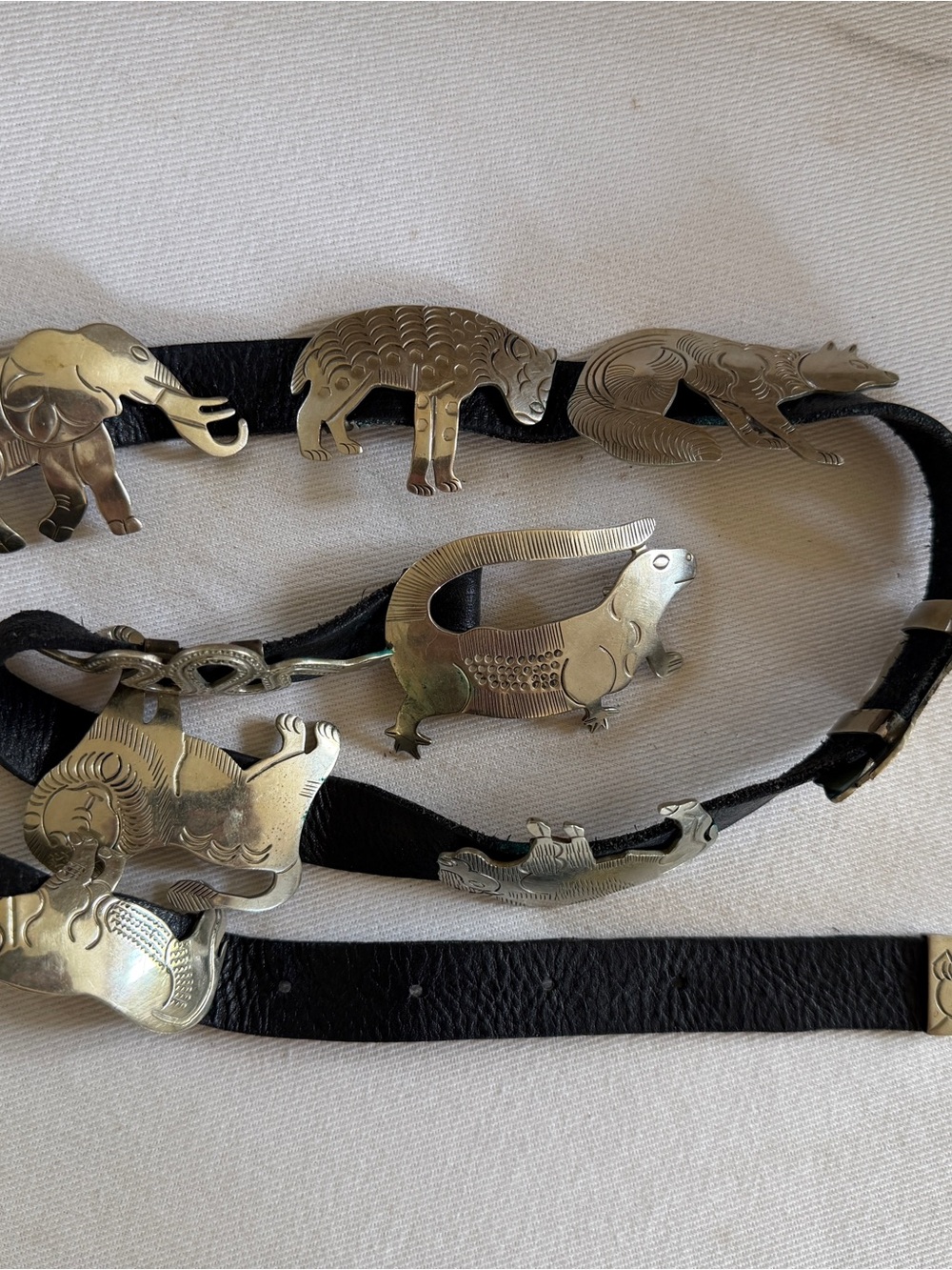 Animal Motif Silver-Tone Metal Link Black Leather Belt